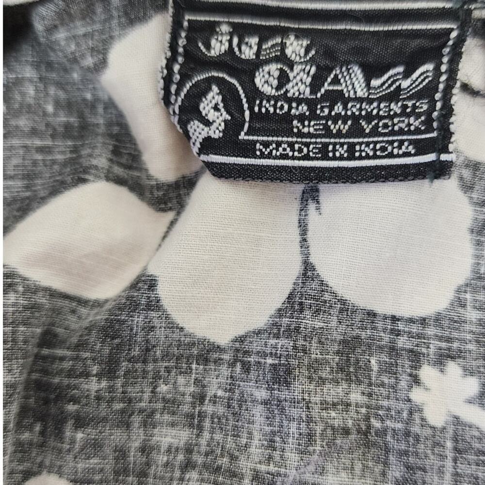 India Garment New York Floral  Black and White Sleeveles Tie Crop Top W SZ  Med - Picture 10 of 10